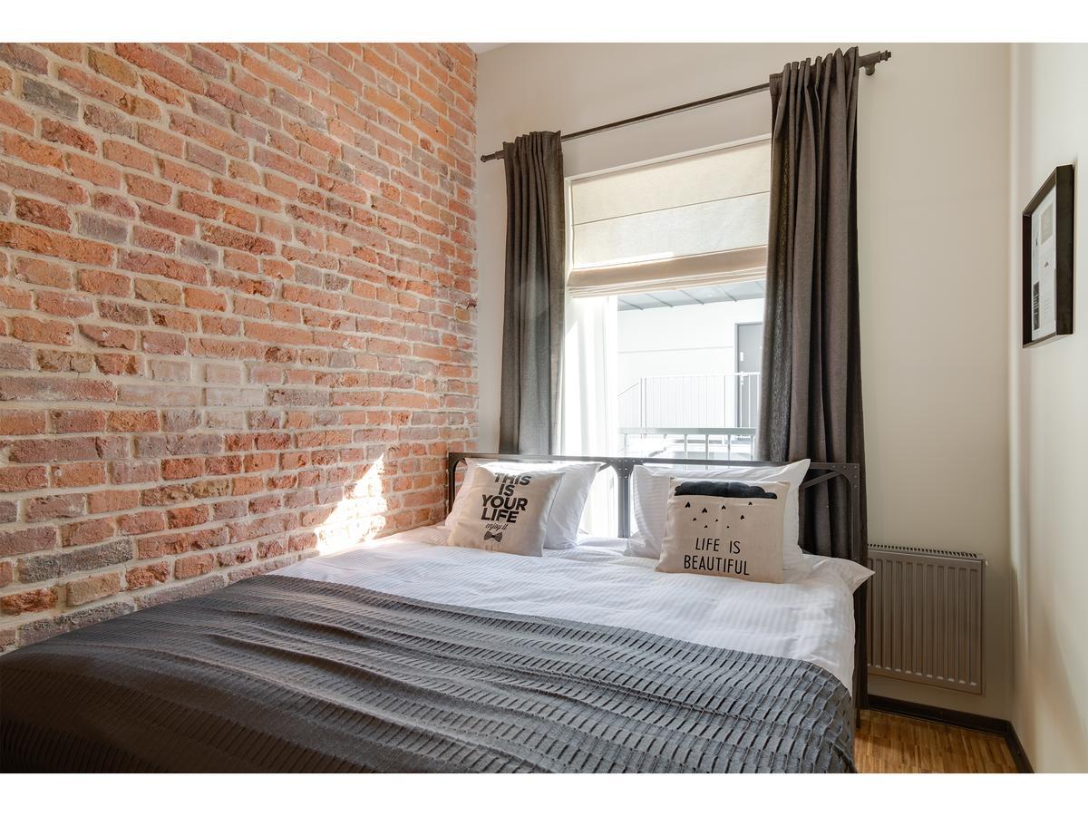 Well Well Aparthotel Cracovie Extérieur photo
