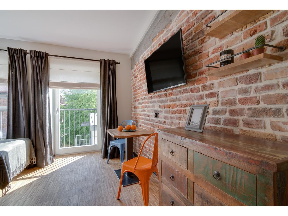 Well Well Aparthotel Cracovie Extérieur photo