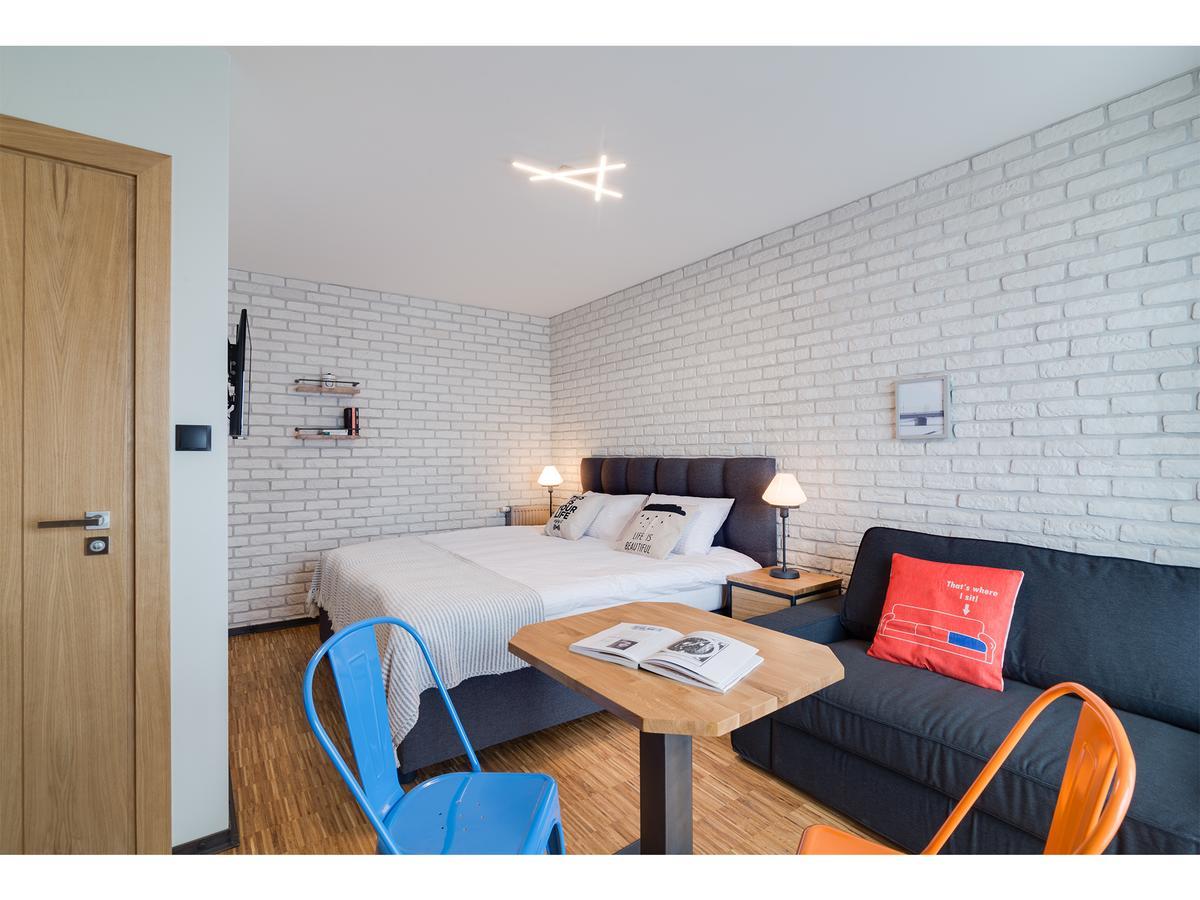 Well Well Aparthotel Cracovie Extérieur photo